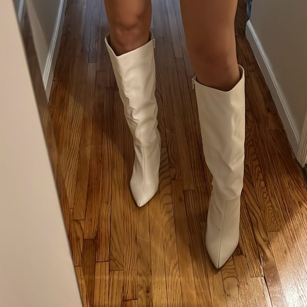 Journee collection white/cream fold over boots